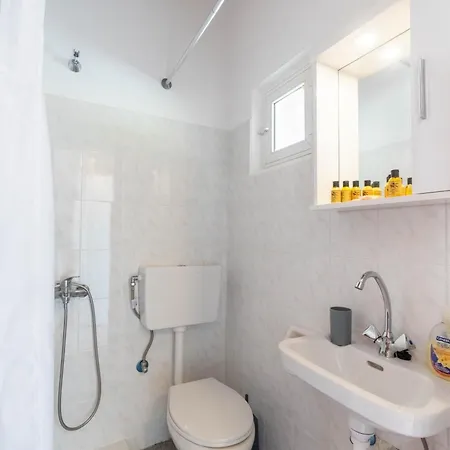 Theklas Sea View Apartman Ájosz Jeórjosz Págon