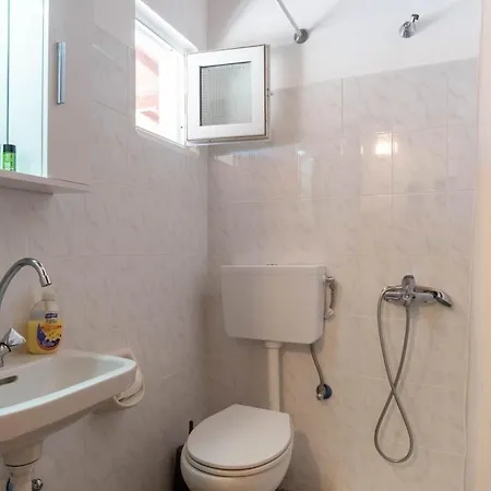 Theklas Sea View * Agios Georgios Pagon