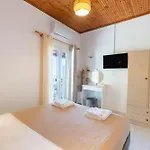 Theklas Sea View * Άγιος Γεώργιος Πάγων