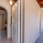 Theklas Sea View * Άγιος Γεώργιος Πάγων
