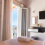 Theklas Sea View Άγιος Γεώργιος Πάγων