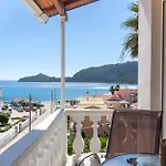 Theklas Sea View Διαμέρισμα *